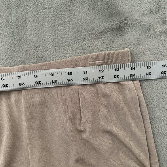 Chico's Travelers Straight Leg Pull On Slinky Pants 1 Short MEDIUM Beige - Picture 5 of 6